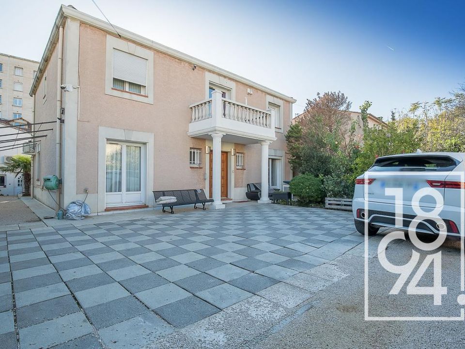 Villa i Marseille, Bouches-du-Rhone - foto 1
