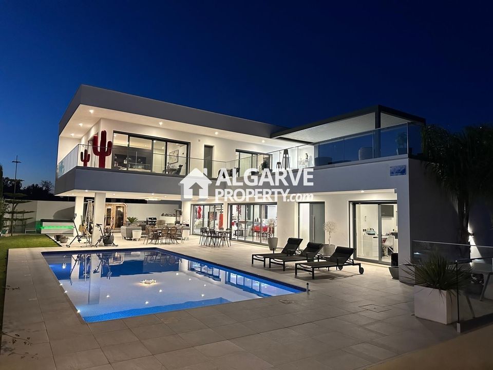 Villa i Alcantarilha, Faro - foto 1