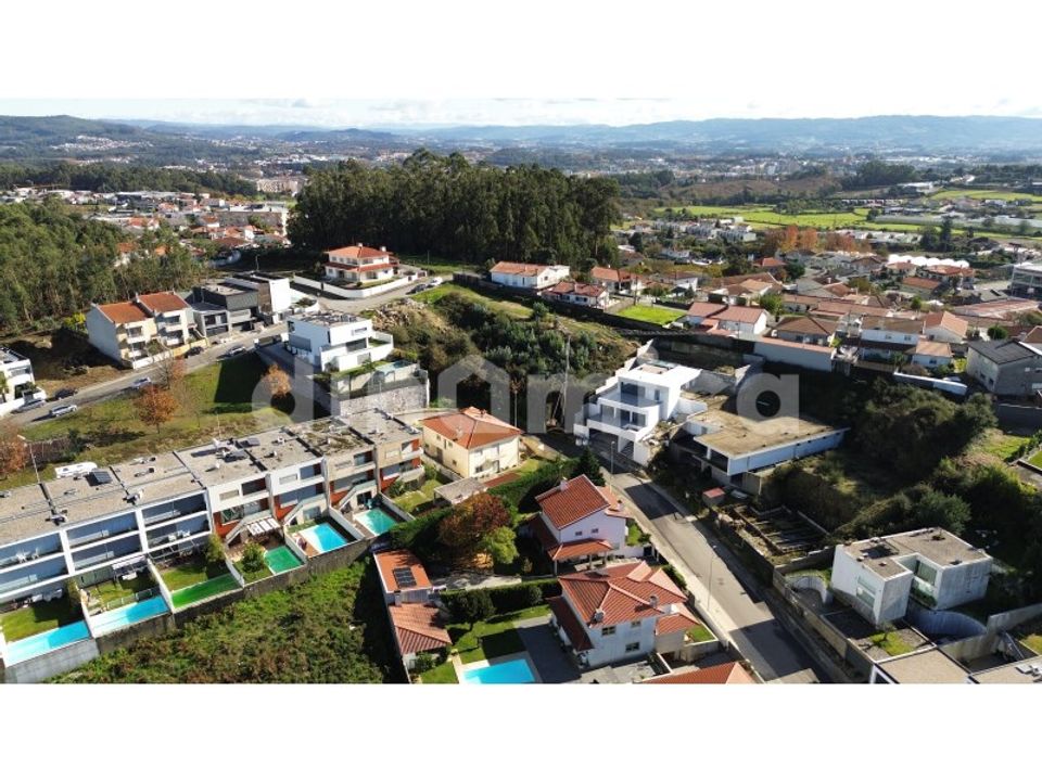 Helårsgrund i Vila Nova de Famalicao, Braga - foto 5