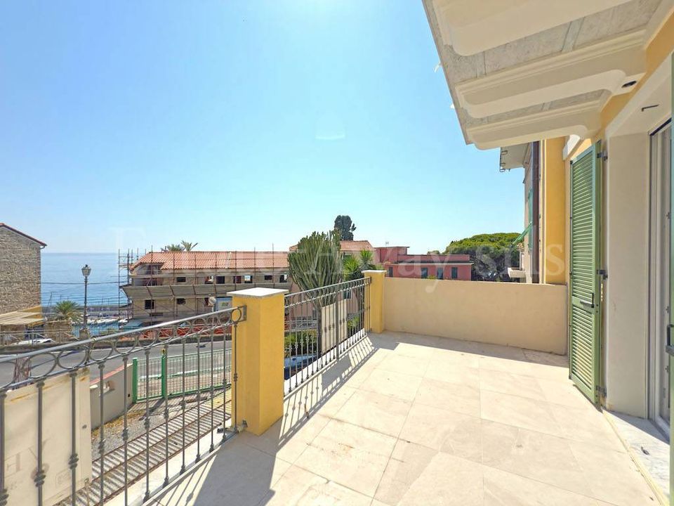 Lejlighed i Bordighera, Imperia - foto 1