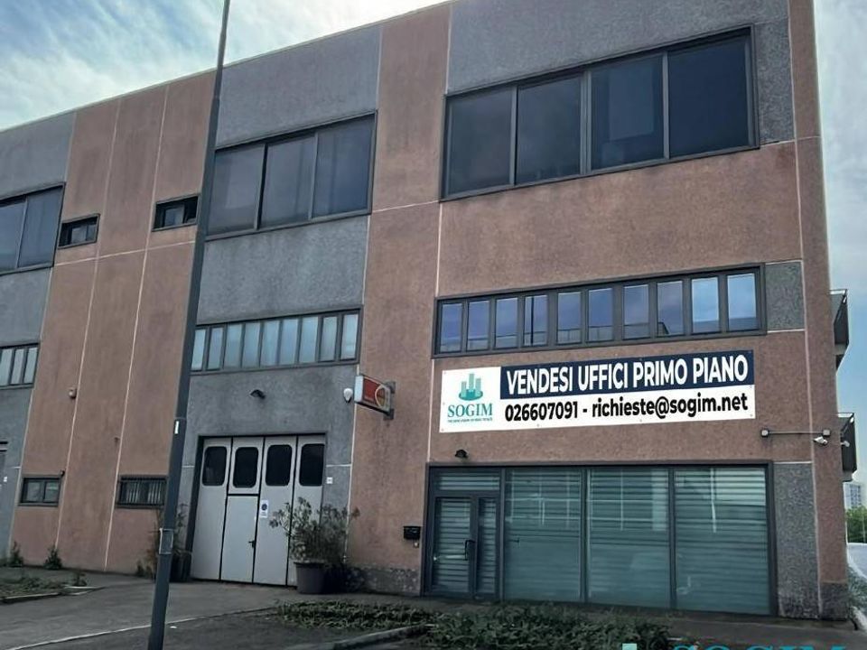 Gewerbeimmobilie in Corsico, Milan - Foto 1