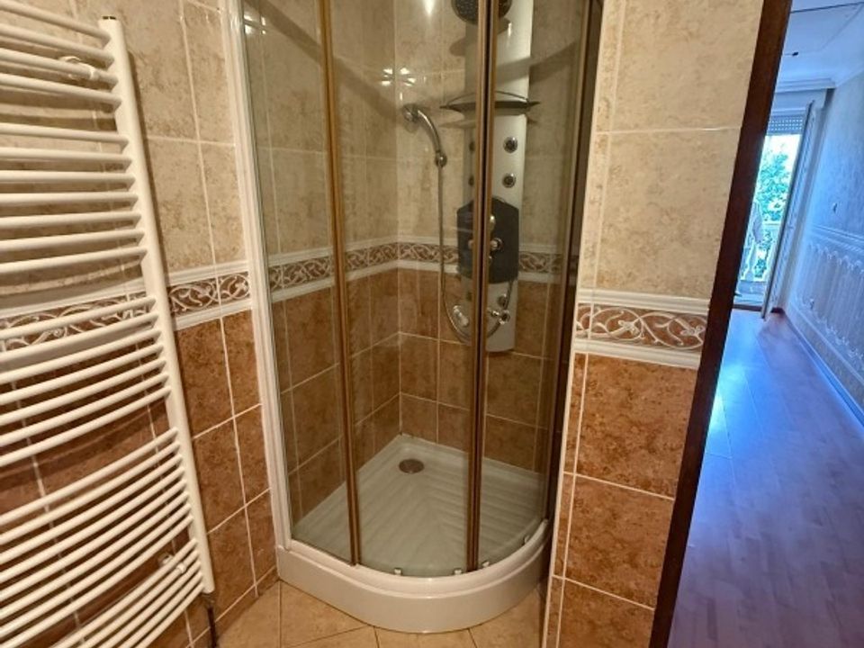 Rekkehus i Dombasle-sur-Meurthe, Meurthe-et-Moselle - bilde 5
