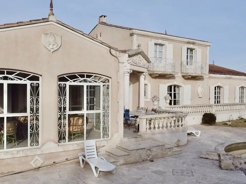 Villa i Mollégès, Bouches-du-Rhone - foto 1