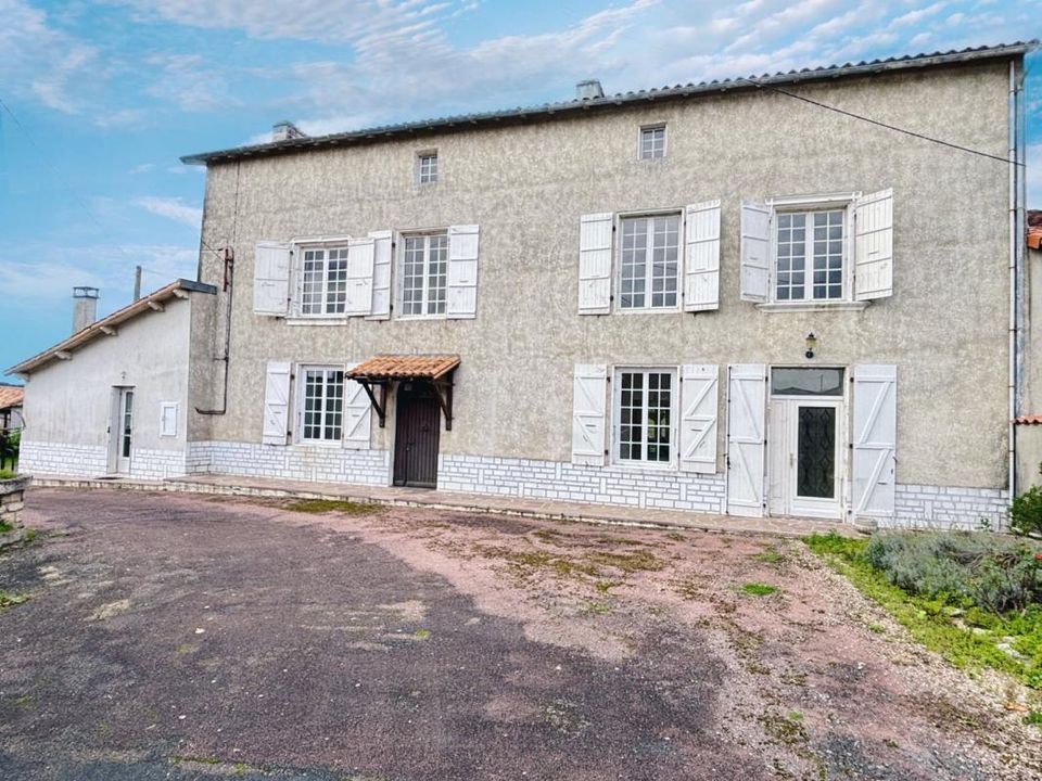 Villa i La Magdeleine, Charente - foto 1
