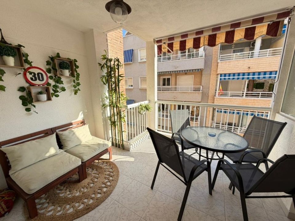 Lejlighed i Playa Del Cura, Alicante - foto 1