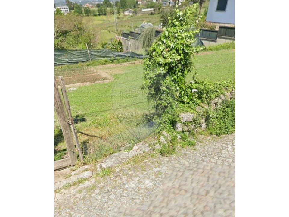 Helårsgrund i Santo Tirso, Porto - foto 1