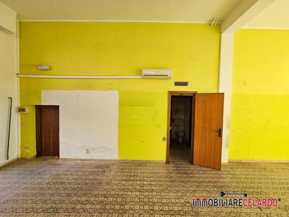 Erhvervsejendom i Poggibonsi, Siena - foto 2