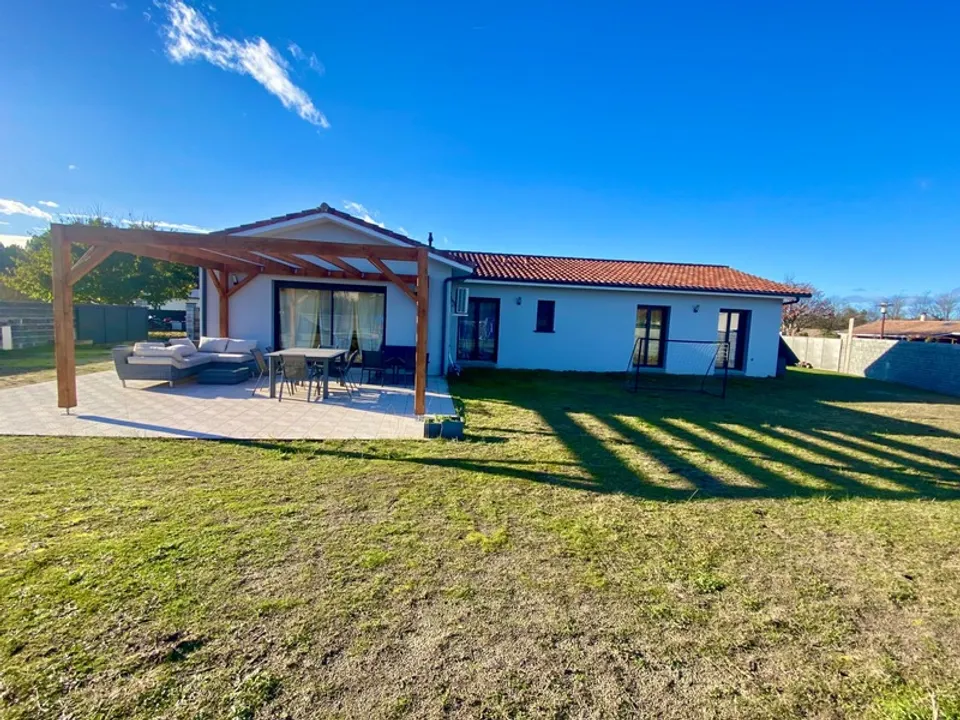 Villa i Rion-des-Landes, Landes - foto 1