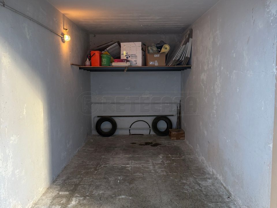 Garage i Vicenza, Vicenza - foto 2