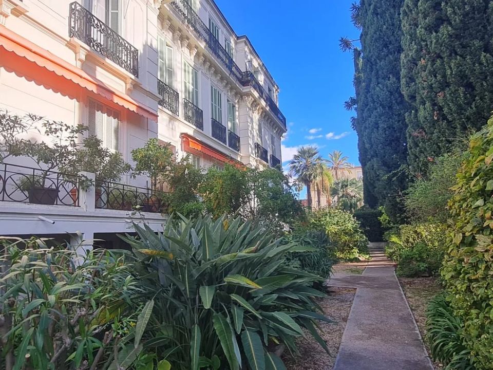 Lejlighed i Menton, Alpes-Maritimes - foto 1