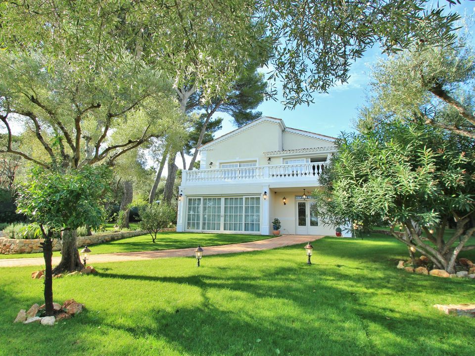 Villa i Antibes, Alpes-Maritimes - foto 1
