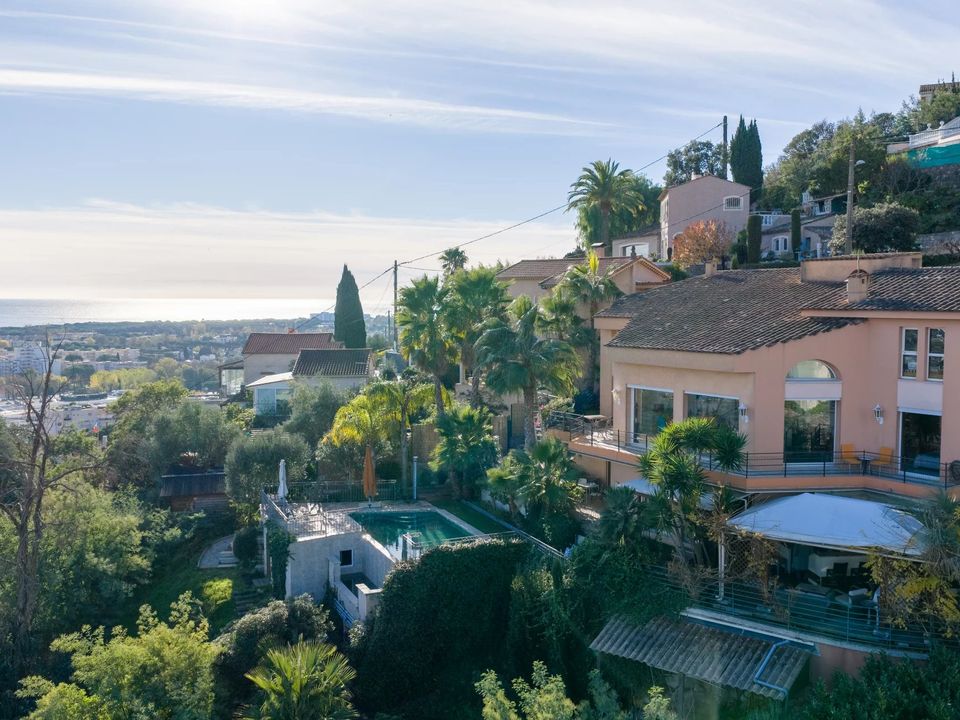 Villa i Mandelieu-la-Napoule, Alpes-Maritimes - bilde 4