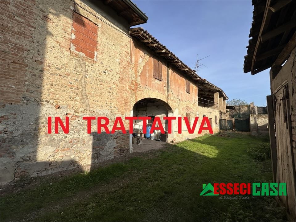 Landejendom i Arzago d'Adda, Bergamo - foto 1