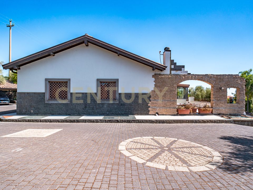 Villa - San Giovanni la Punta, Catania - photo 1