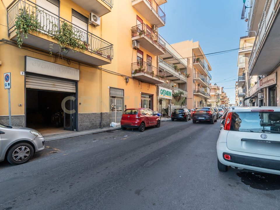 Erhvervsejendom i Misterbianco, Catania - foto 2