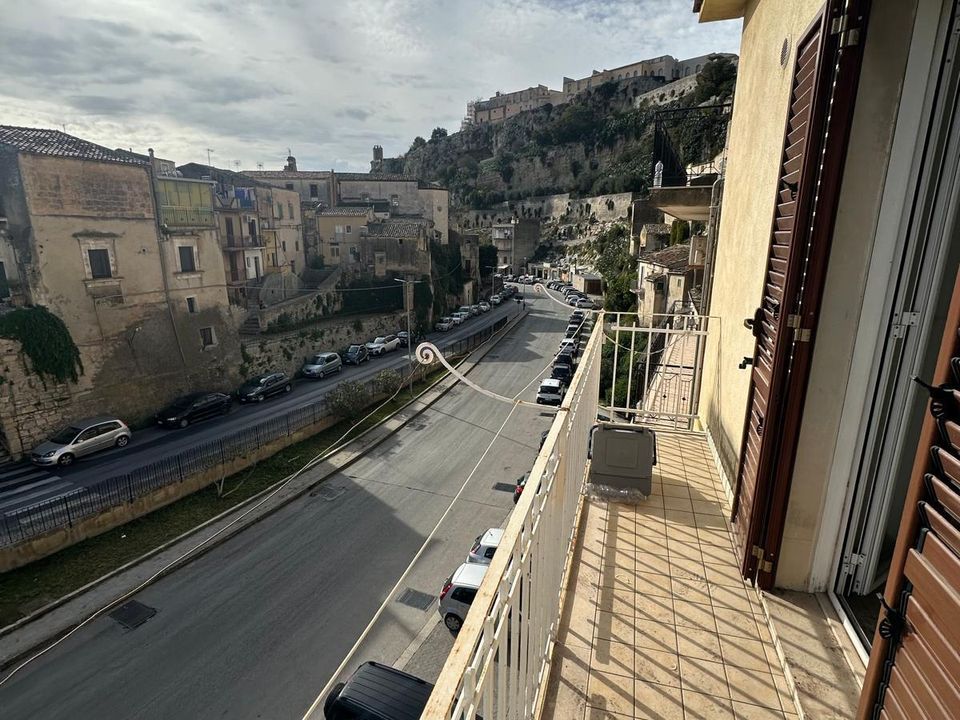 Byhus i Modica, Ragusa - foto 3