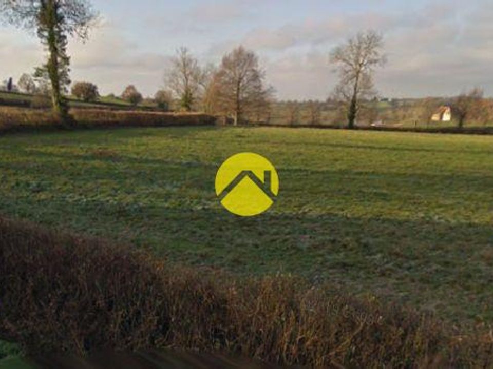 Helårsgrund i Saint-Hilaire, Allier - foto 3