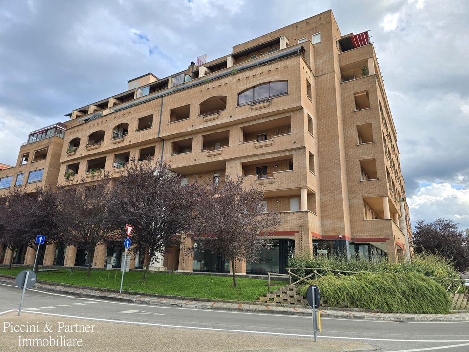 Erhvervsejendom i Bastia Umbra, Perugia - foto 2
