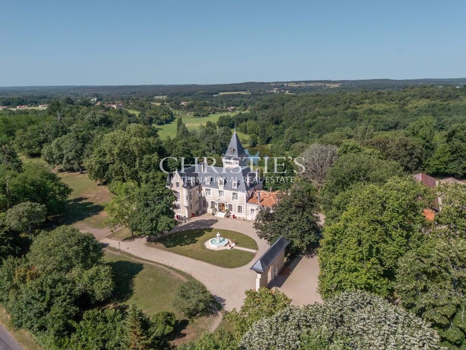 Landejendom i Angouleme, Charente - foto 1