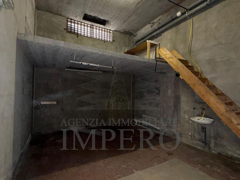 Garasje i Ventimiglia, Imperia - bilde 1