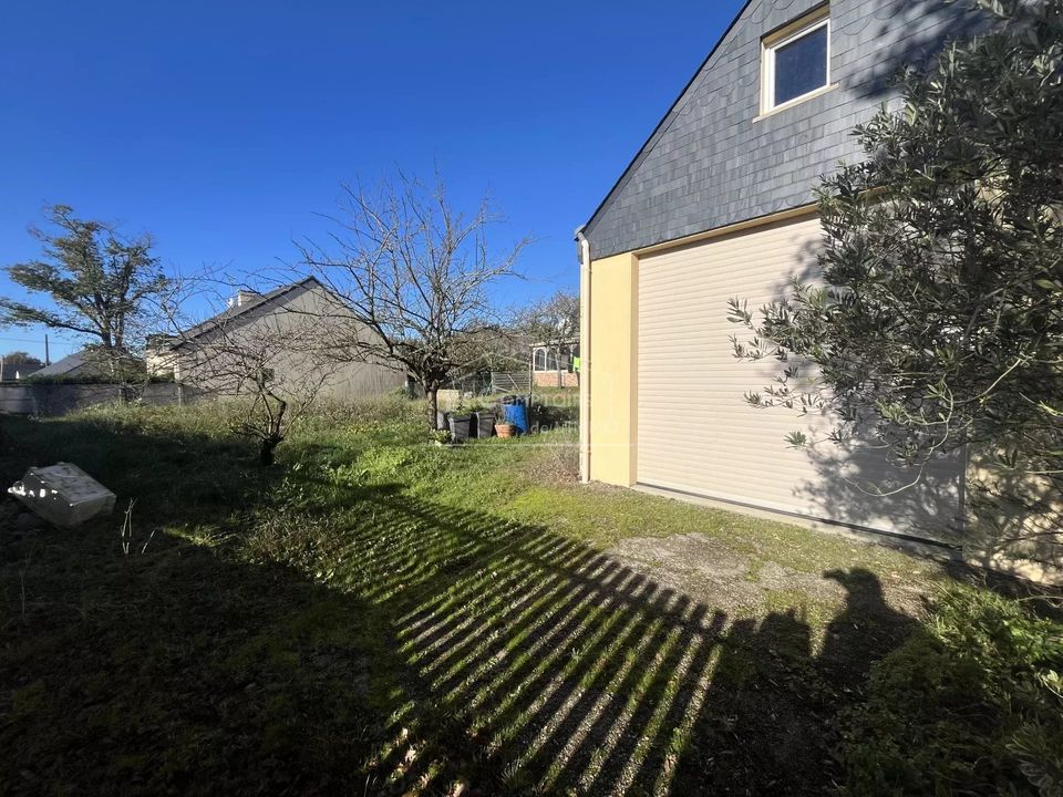 Helårsgrund i Donges, Loire-Atlantique - foto 1