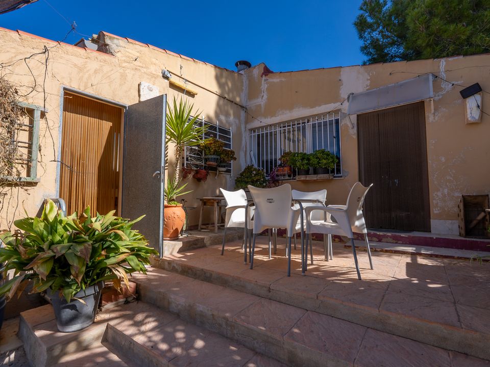 Landejendom i Pinoso, Alicante - foto 1