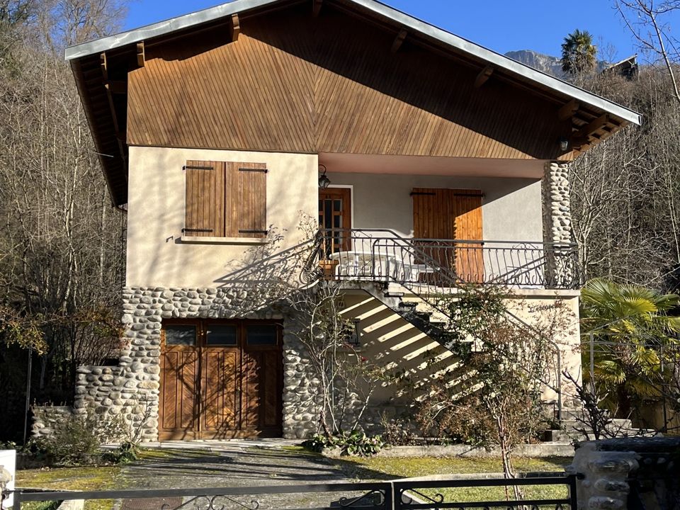 Casa de pueblo en Ornolac-Ussat-les-Bains, Ariege - foto 1