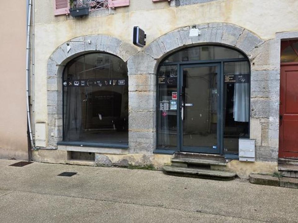 Erhvervsejendom i Vesoul, Haute-Saone - foto 1