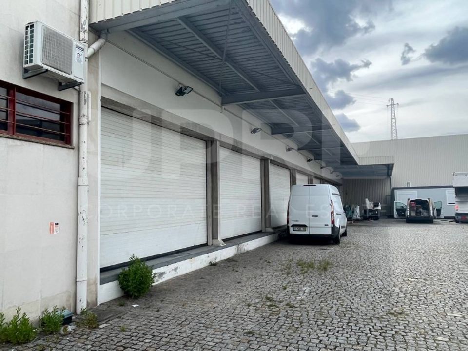 Erhvervsejendom i Moreira, Porto - foto 1