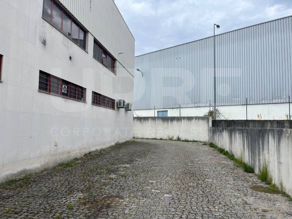 Erhvervsejendom i Moreira, Porto - foto 4