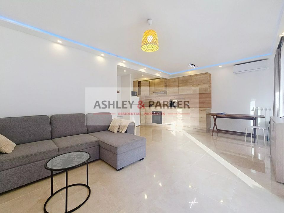 Lejlighed i Cannes-la-Bocca, Alpes-Maritimes - foto 1