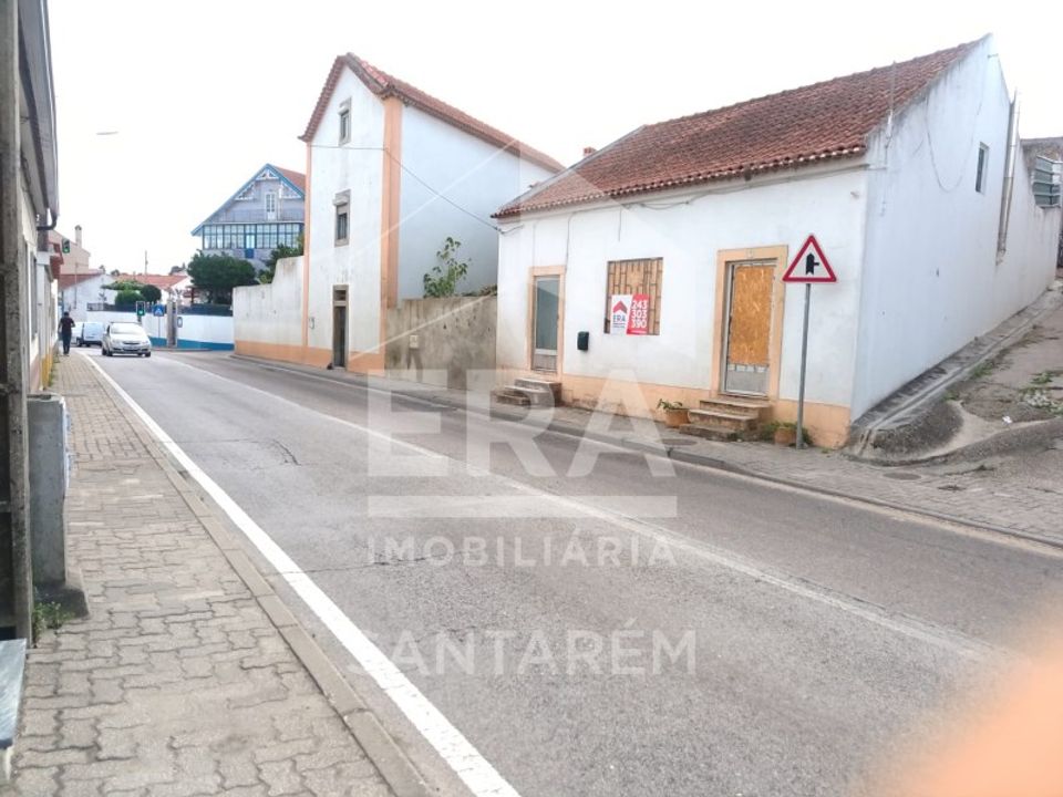 Erhvervsejendom i Vale de Santarem, Santarem - foto 1