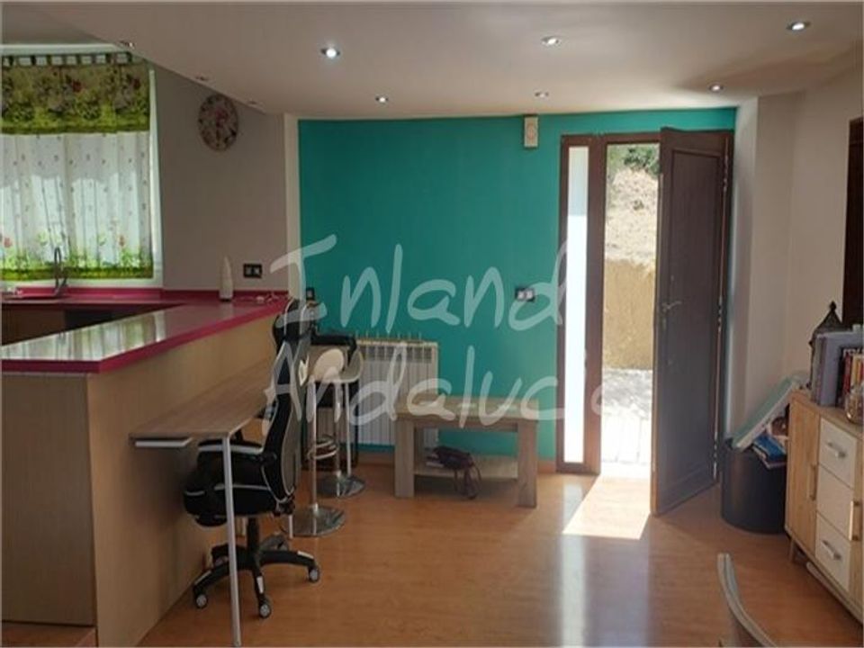 Casa de pueblo en Charilla, Jaen - foto 1