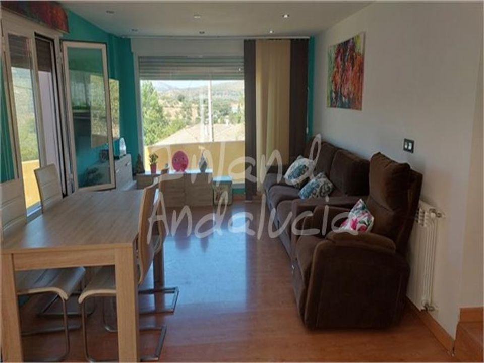 Casa de pueblo en Charilla, Jaen - foto 2