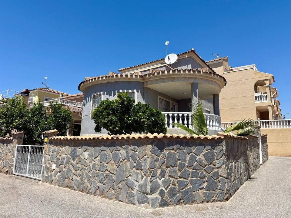 Villa i Orihuela Costa, Alicante - foto 1