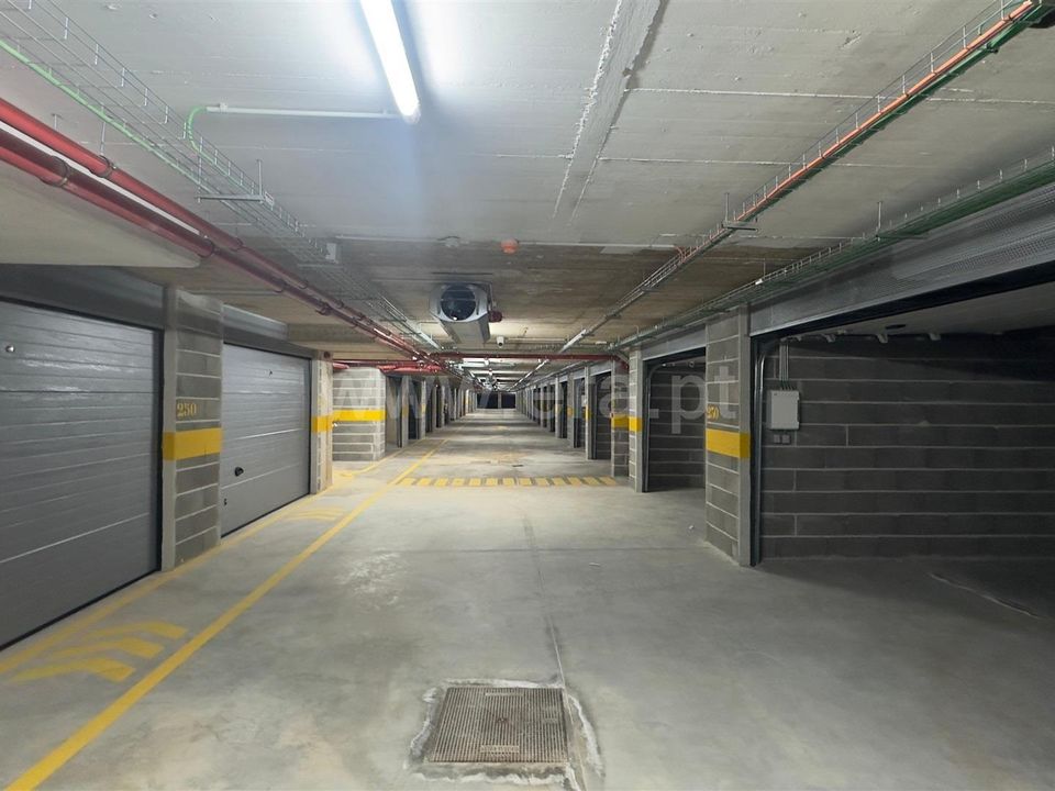 Garage i Portimao, Faro - foto 2
