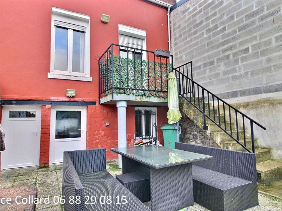 Villa en Creil, Oise - foto 1