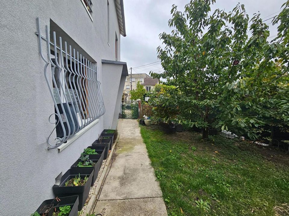 Villa i Coubron, Seine-Saint-Denis - foto 2