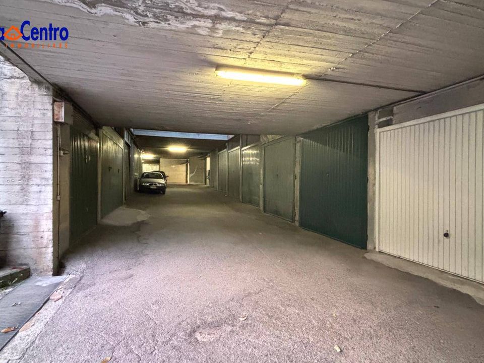 Parkeringsplads i Pollein, Aosta Valley - foto 2
