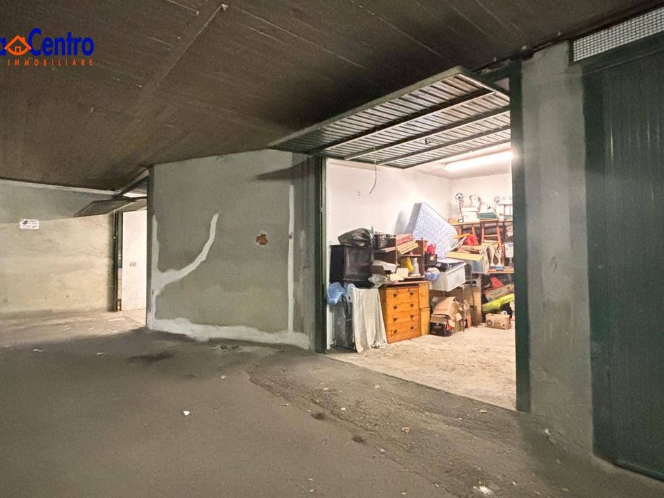 Parkeringsplads i Pollein, Aosta Valley - foto 3
