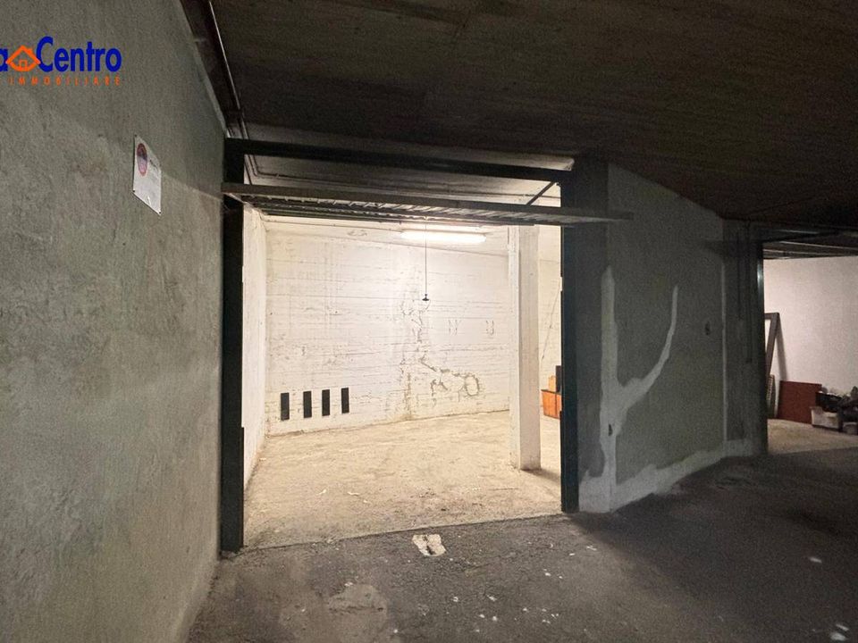 Parkeringsplads i Pollein, Aosta Valley - foto 4