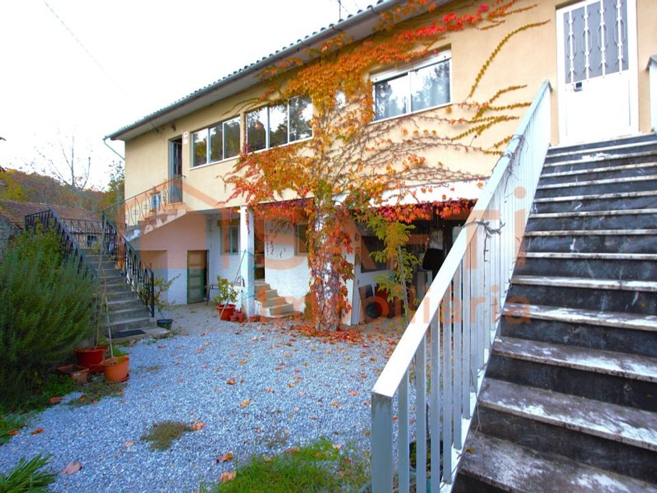 Erhvervsejendom i Vouzela, Viseu - foto 1