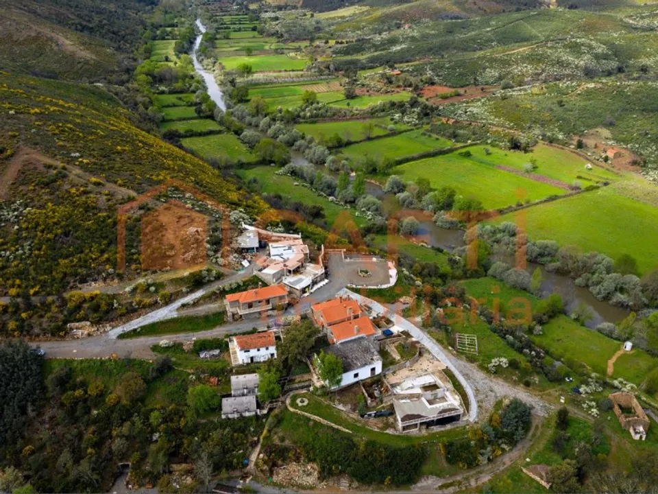 Gård i Barco e Coutada, Castelo Branco - bilde 1
