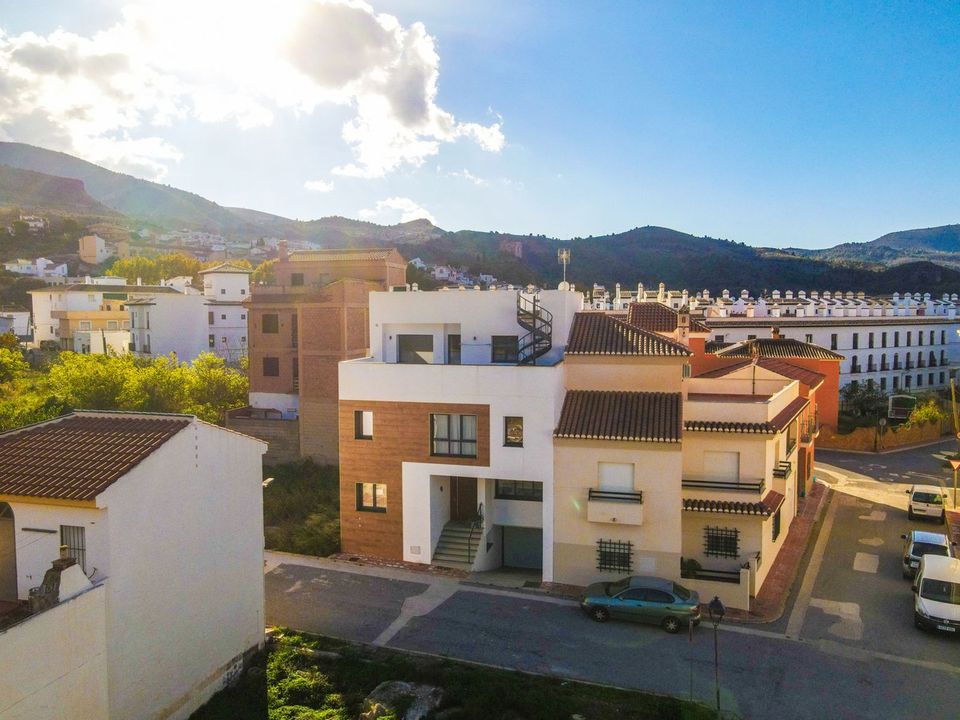 Rækkehus i Velez De Benaudalla, Granada - foto 2