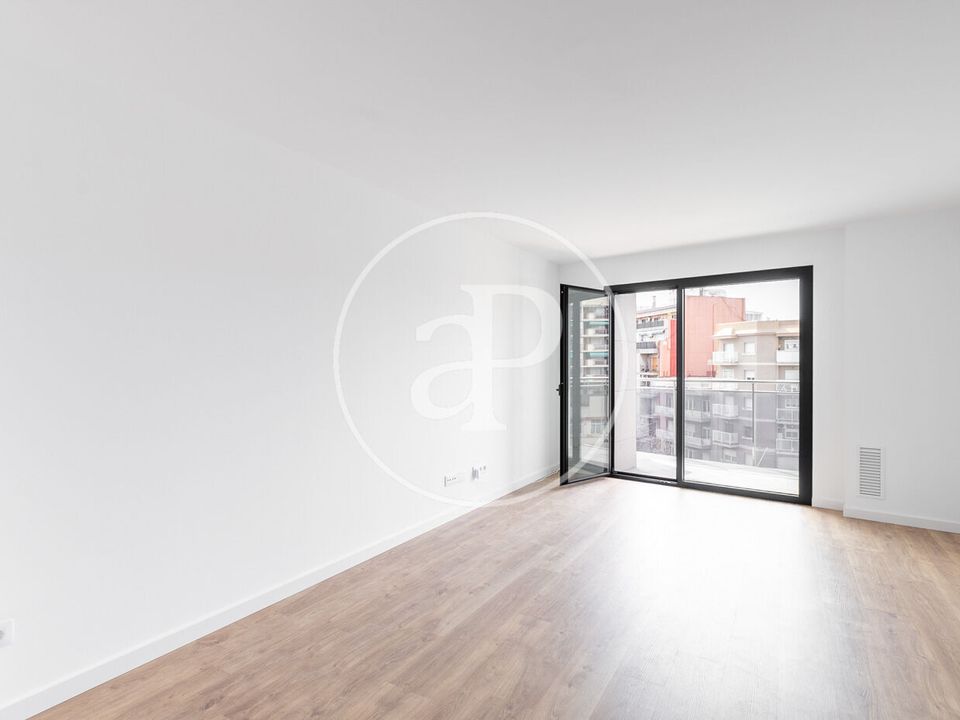 Appartement - L'Hospitalet De Llobregat, Barcelona - photo 2