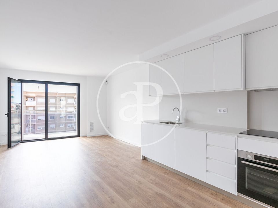 Appartement - L'Hospitalet De Llobregat, Barcelona - photo 4