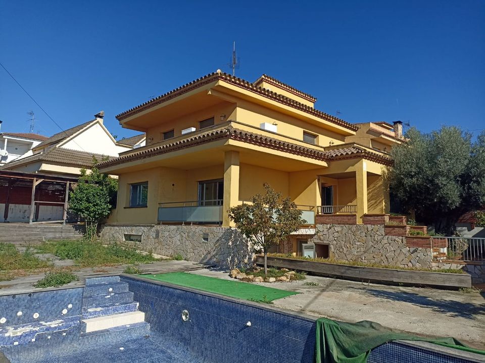 Villa i Pineda De Mar, Barcelona - foto 1