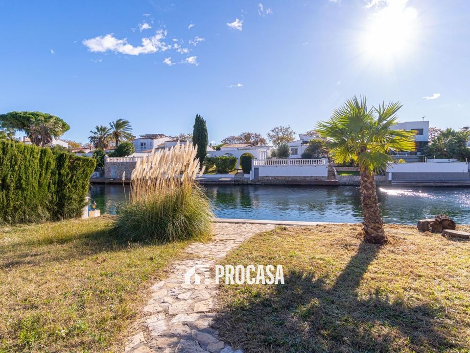 Villa i Empuriabrava, Gerona - foto 4