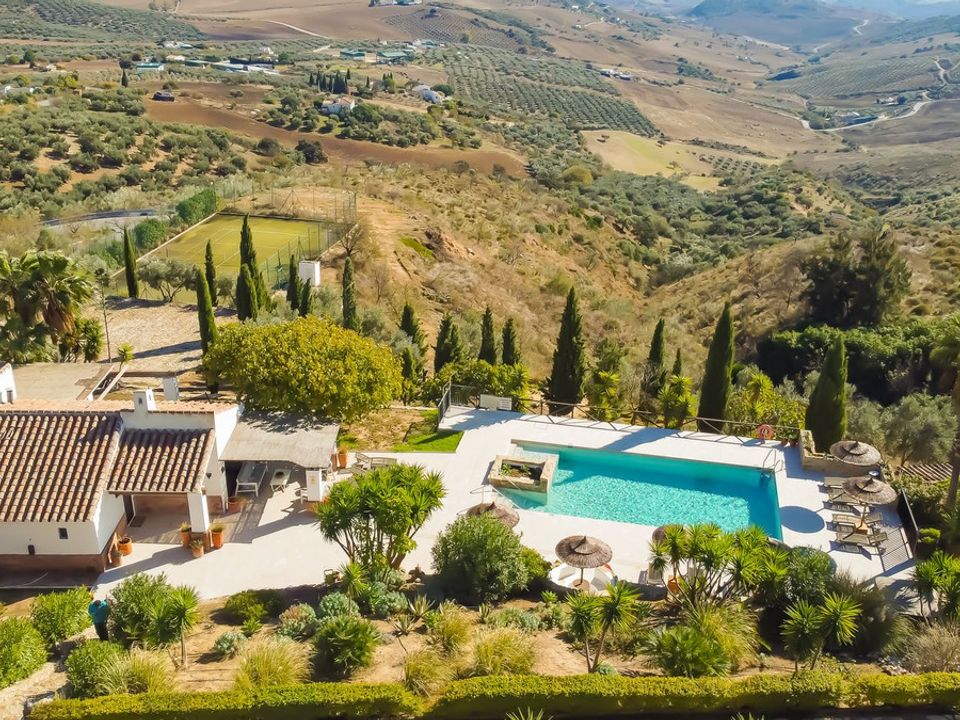 Erhvervsejendom i Villanueva De La Concepcion, Malaga - foto 5