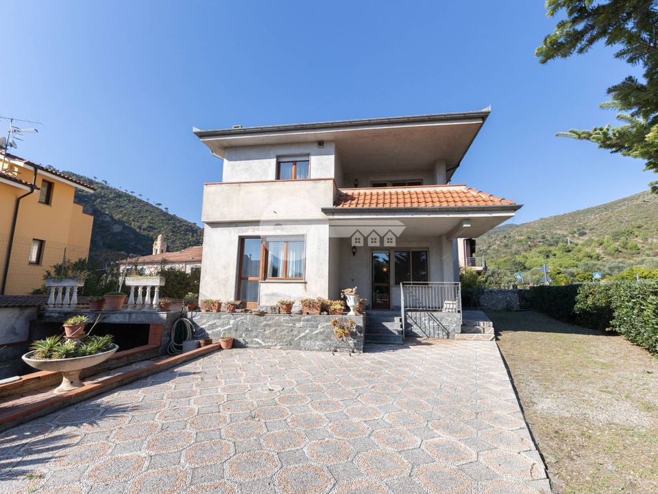 Villa i Cisano Sul Neva, Savona - foto 1